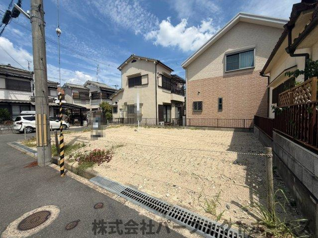 楠葉中町戸建ての前面道路含む現地写真|建設予定地です