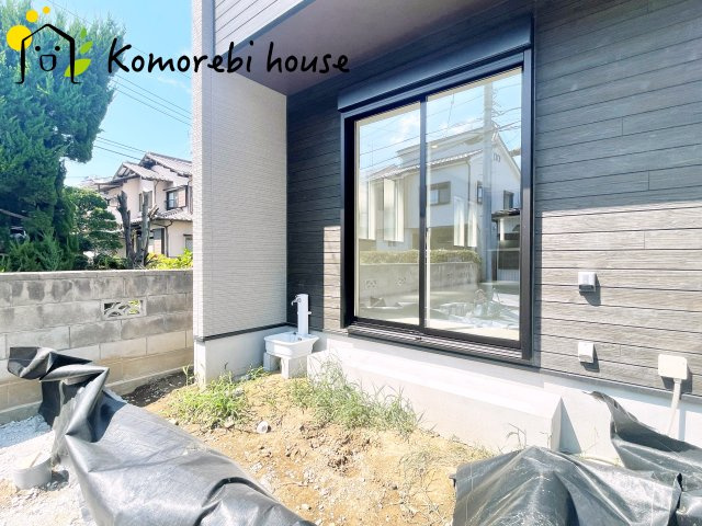 さいたま市西区西遊馬　新築一戸建て　ルミナスコート　01の庭|お庭でゆったりと過ごせます