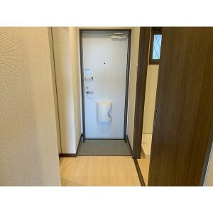 Raffinato中里の玄関