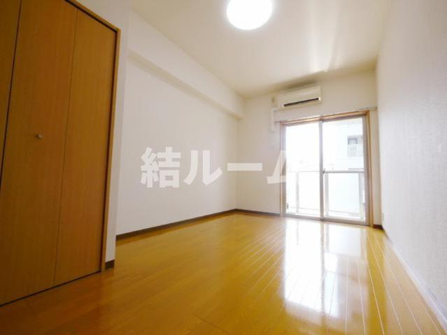 北区赤羽１丁目の賃貸マンションの居間・リビング