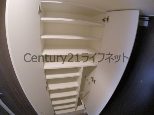 【玄関】 | プレサンス扇町駅前