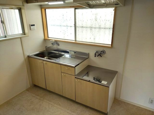宝塚市花屋敷荘園2丁目一戸建のキッチン