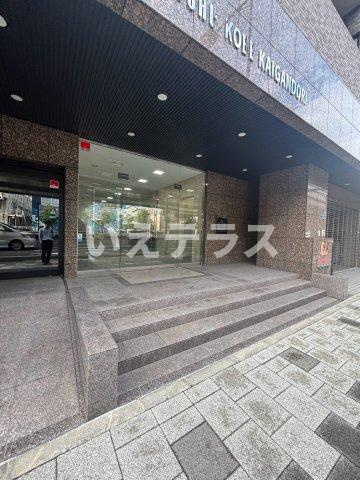 リーガル神戸海岸通のエントランス