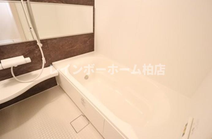 仲介手数料（賃料の1.10ヵ月）の50％OFF対象物件！の浴室|追い焚き機能・浴室乾燥機があります