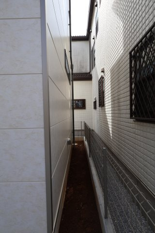 《仲介手数料無料》上尾市中分１丁目18-26新築一戸建てハートフルタウンの外観