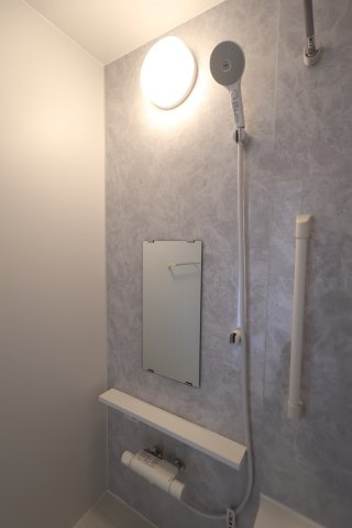 《仲介手数料無料》上尾市中分１丁目18-26新築一戸建てハートフルタウンの浴室