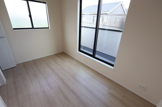 《仲介手数料無料》上尾市中分１丁目18-26新築一戸建てハートフルタウンの洋室|2階 5帖