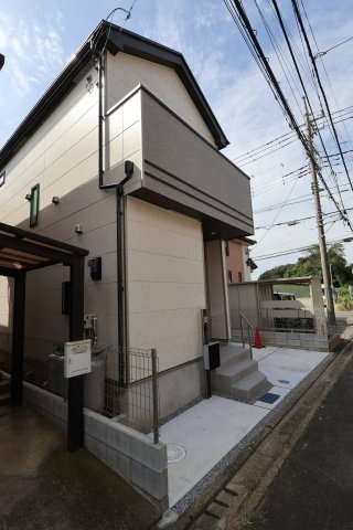 《仲介手数料無料》上尾市中分１丁目18-26新築一戸建てハートフルタウンの外観