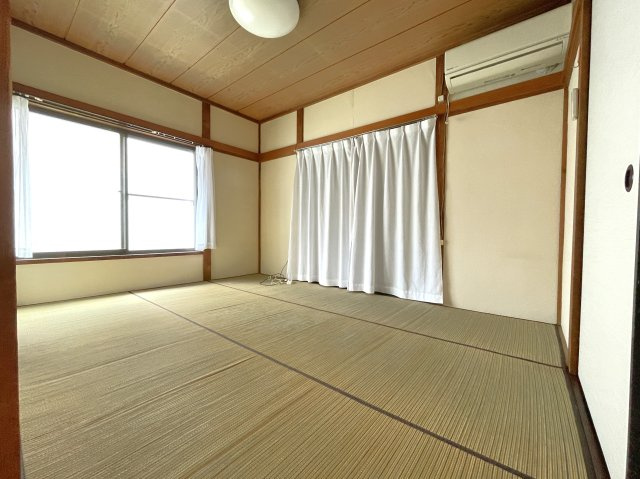 田間江森邸貸家の和室