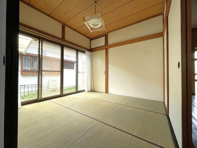 田間江森邸貸家の和室