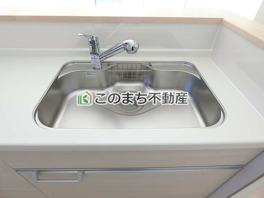 CRADLEGARDEN大田原市町島第3のキッチン|同社施工物件の写真です。※建具やフローリング、その他仕様が違う場合がございます。