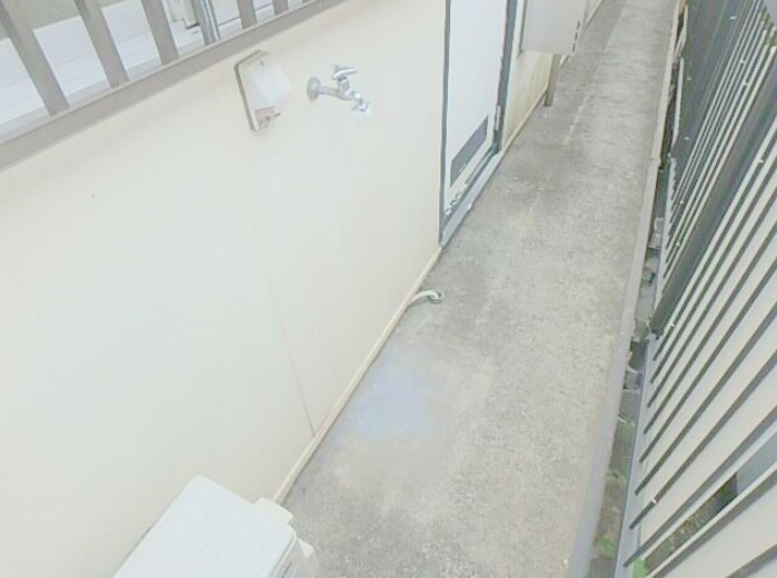 仲六郷ハイツのバルコニー|洗濯機置場