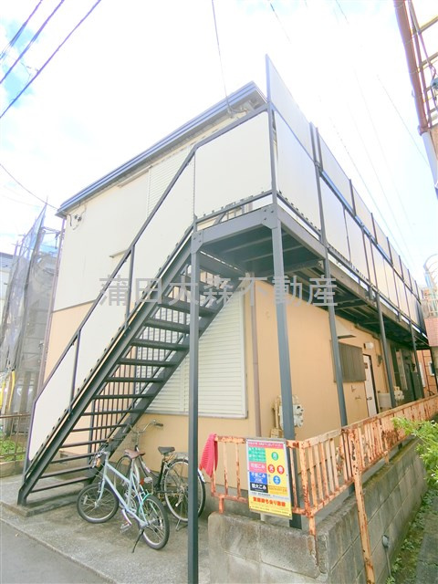 仲六郷ハイツの外観