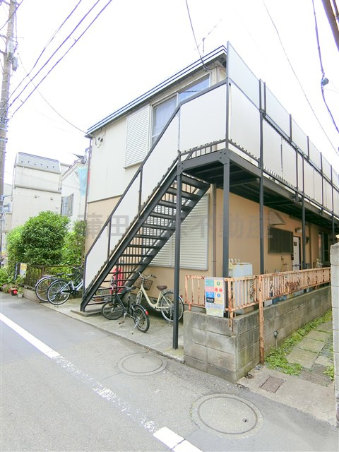 仲六郷ハイツの外観