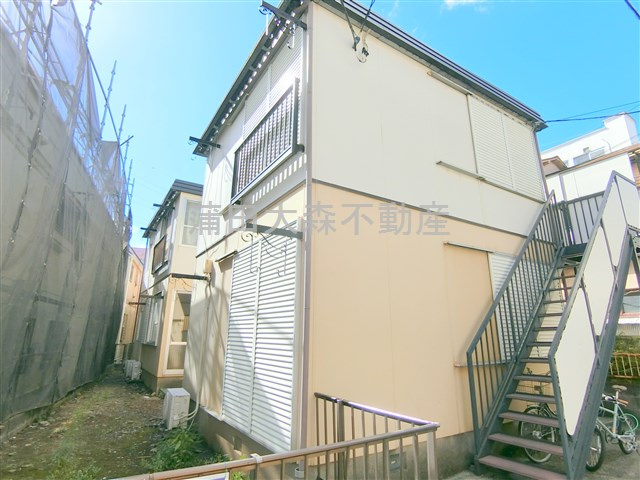 仲六郷ハイツの外観