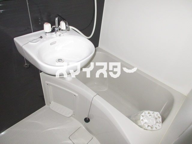 プライムテラス立川羽衣町の浴室