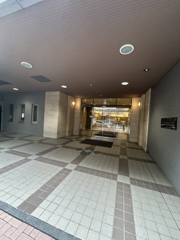 ラヴェール尼崎のエントランス