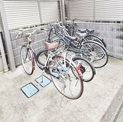 【その他共用部分】 | メゾンヌーボ | 駐輪場です。