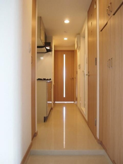 【玄関】 | ルーブル三軒茶屋参番館