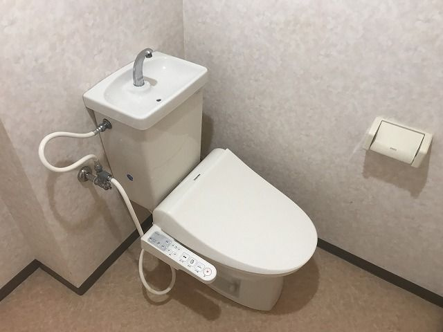 グランドール西岡本のトイレ