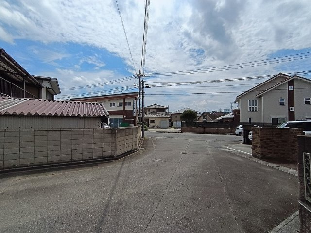 高崎市中豊岡町売土地の前面道路含む現地写真