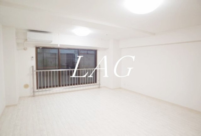 【居間・リビング】 | メイ・グリーン塚田 | 洋室のお部屋です。