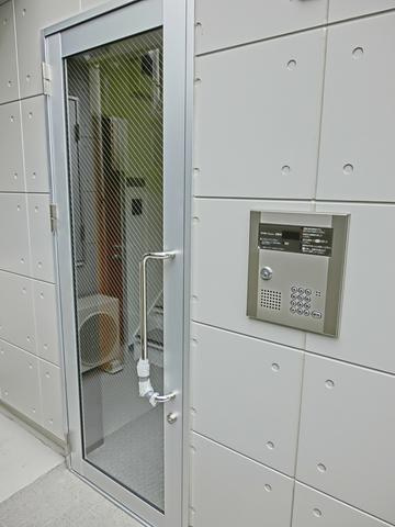 マーチ田端のエントランス