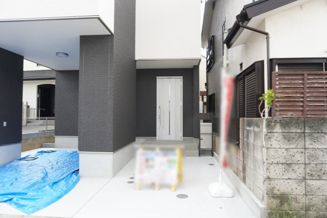草加市吉町5丁目 新築分譲住宅の駐車場