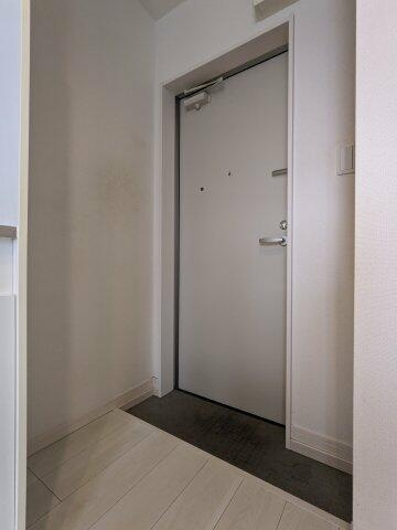 ブロッサムテラス町屋の玄関