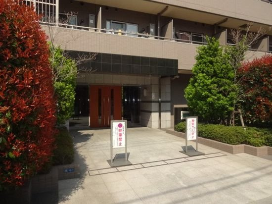 日神デュオステージ浅草のエントランス