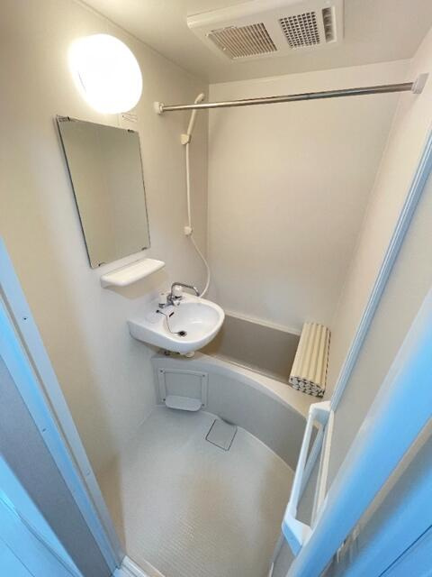 リブ町屋の浴室