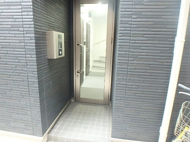 リブ町屋のエントランス