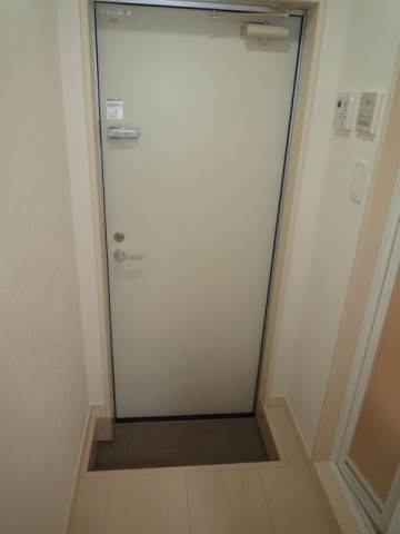 エテルノ北千住の玄関