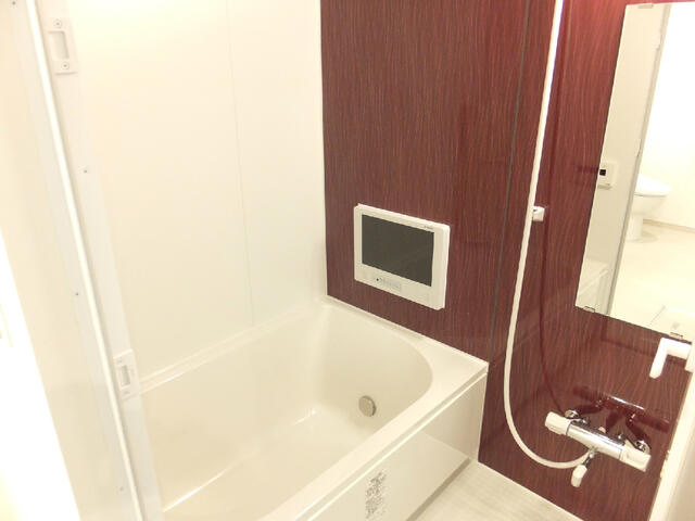 ＪＵタワーフロントＯＳＨＩＡＧＥの浴室