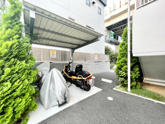 ジェノヴィア水天宮前スカイガーデンの駐車場