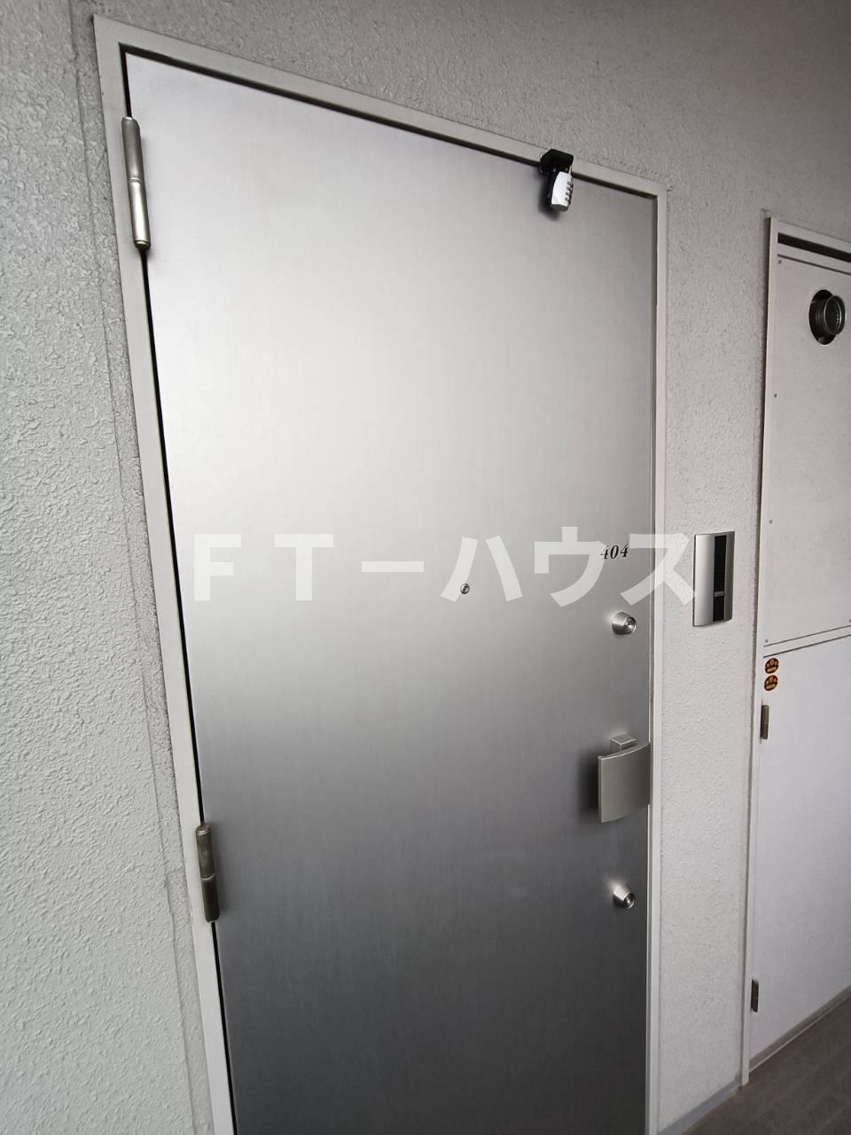 Ｓ－ＦＯＲＴ西船橋ｌｉｂｒｅの玄関