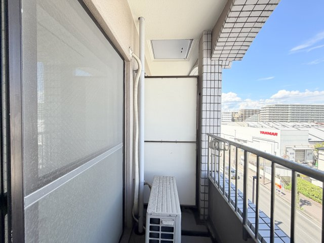 ロイヤルハイツつかしんのバルコニー