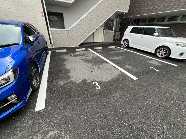 MISTRAL北条宮の町の駐車場