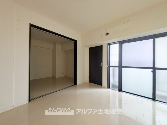 日神パレス立川第2の外観|【Exterior Design】
◆存在感のあるマンション◆総戸数41戸の住まい。長期修繕計画があり、共用部分の修繕も継続して実施されています。