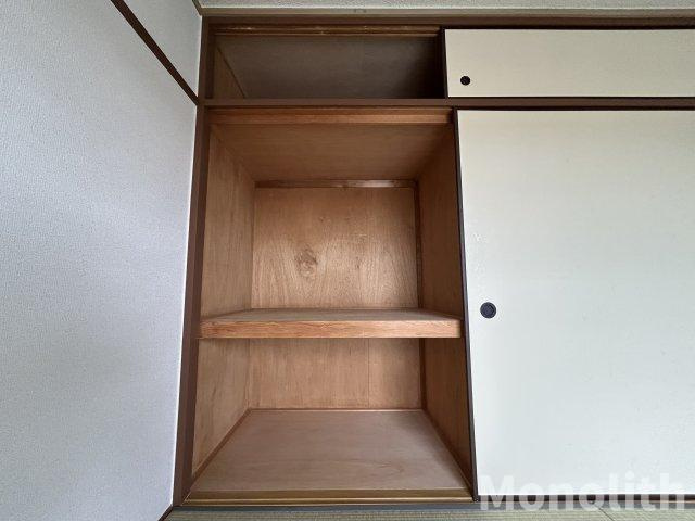 光明台17号棟の収納