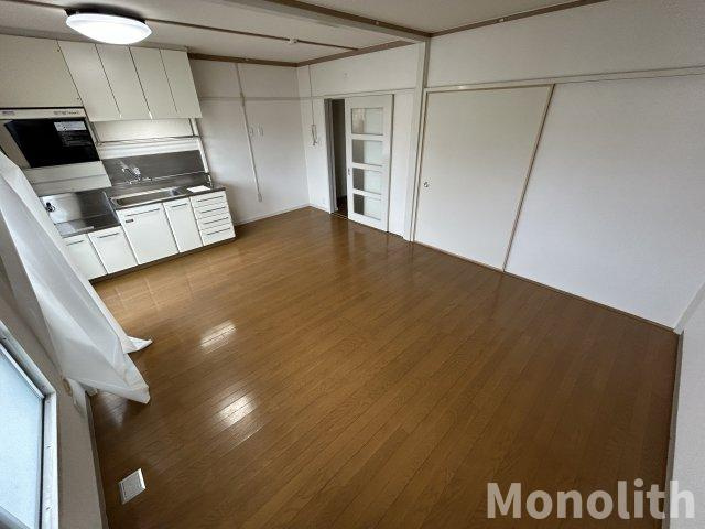 光明台17号棟の内装