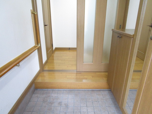 パレ堀川町の玄関