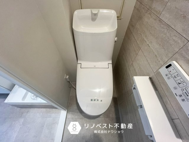 シャルム小阪壱番館のトイレ|温水洗浄機能付きトイレ♪
コンパクトで落ち着きのある空間◎