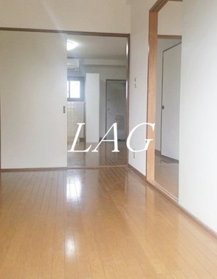 【居間・リビング】 | メゾン・ド・シオン | 洋室のお部屋です。