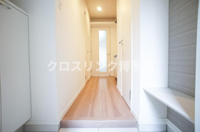 【玄関】 | サヴォイ博多スーペリア | 同マンション別号室の画像です