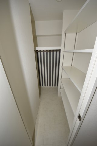 C.COLOR南新町の収納