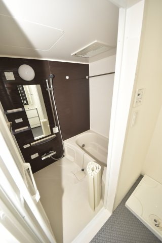 C.COLOR南新町の浴室