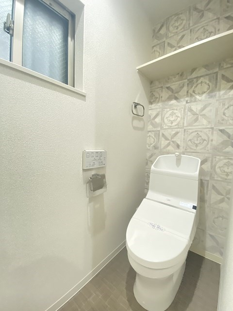 クリエオーレ大物町のトイレ|コンパクトで使いやすいトイレです
