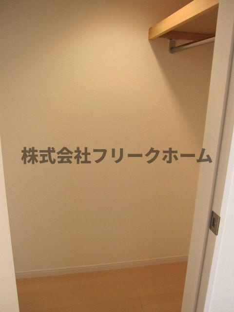 武蔵野市吉祥寺北町１丁目のアパートの収納