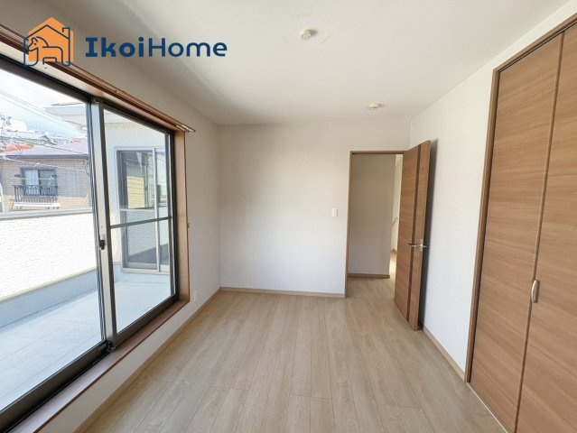 明石市朝霧町1丁目　中古戸建のその他|●年中無休：当日予約可●洋室は広さございますのでお子様の洋室やテレワークスペースなどに最適です。